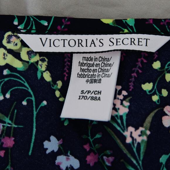 Victoria's secret satin Floral Romper size S - Picture 4 of 7